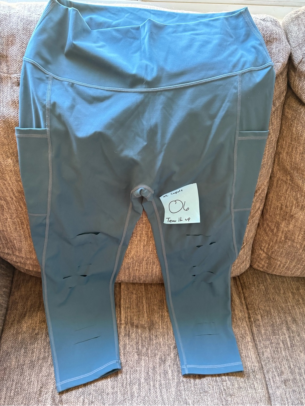 Constantly Varied Gear Women's Slate Blue Capris Tear it up XL never worn